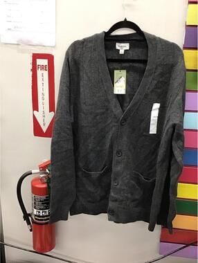 Goodfellow men’s vneck cardigan sweater large grey new from target